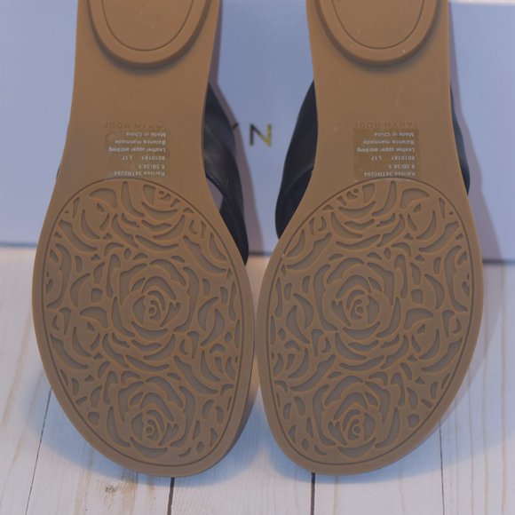 Taryn Rose Black Leather Thong Shoe Women's Sz 8.5 - Picture 3 of 4